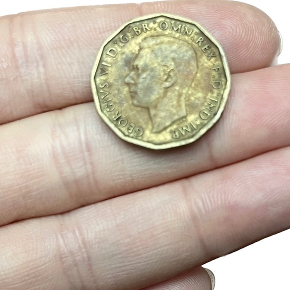 🎈$5 add on - 1941 THREE PENCE - George VI - Picture 2 of 5